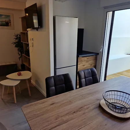 La Maison De Léo